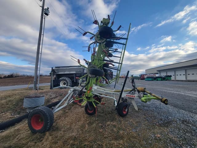 Image of CLAAS Volto 1100T equipment image 3