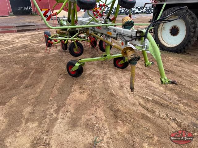 Image of CLAAS Volto 1320T equipment image 3