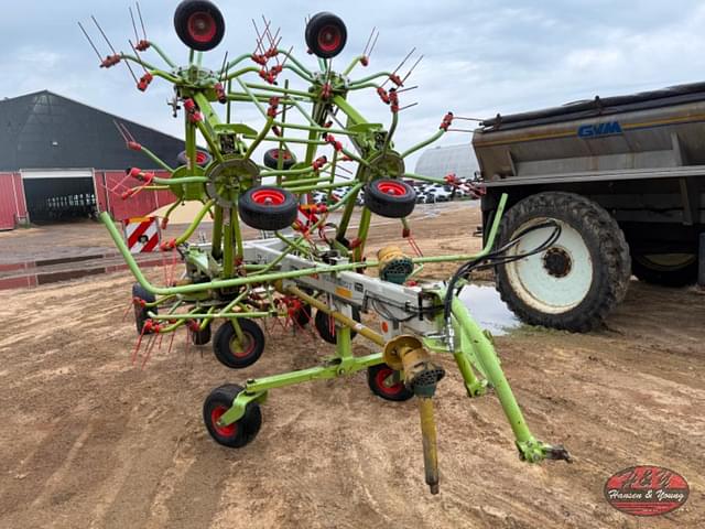 Image of CLAAS Volto 1320T equipment image 2