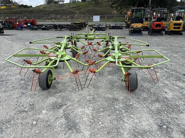 Image of CLAAS Volto 75T equipment image 3