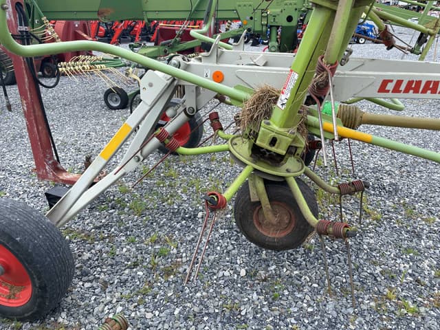 Image of CLAAS Volto 870T equipment image 2