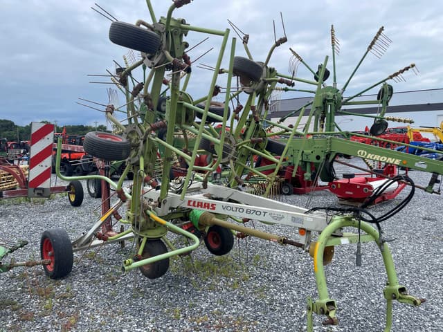 Image of CLAAS Volto 870T equipment image 1