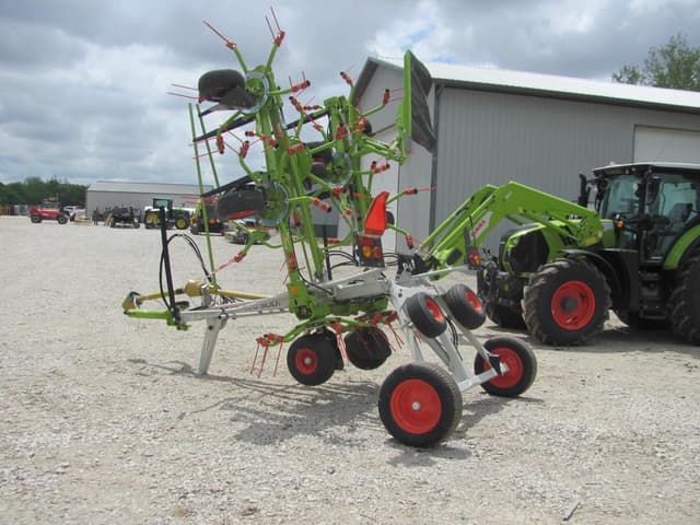 Image of CLAAS Volto 900T equipment image 1