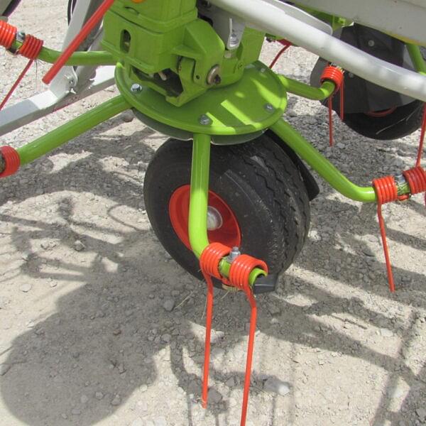 Image of CLAAS Volto 900T equipment image 3