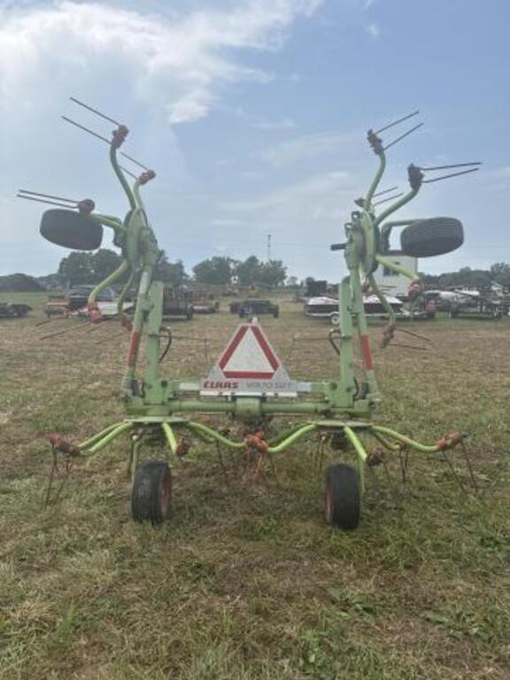 Image of CLAAS Volto 52T equipment image 2