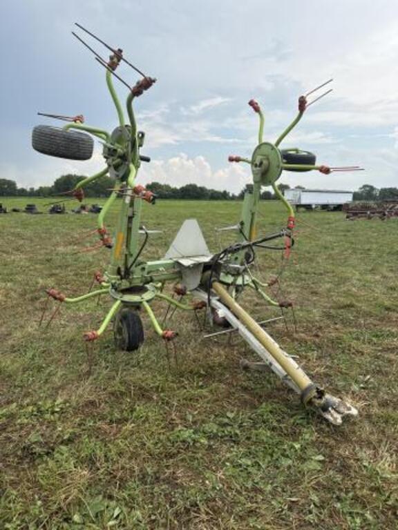 Image of CLAAS Volto 52T equipment image 4