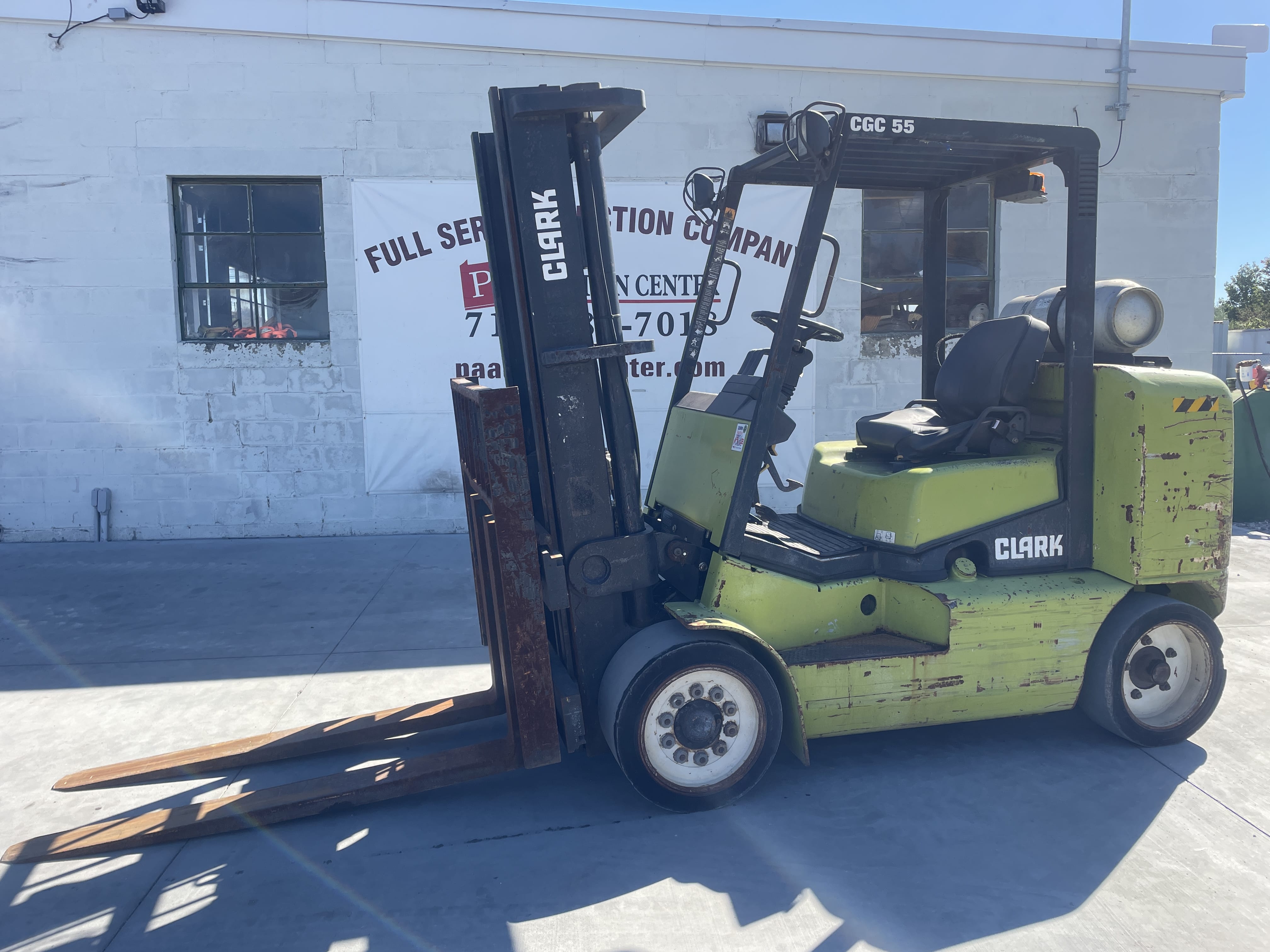 Clark CGC55 Equipment Image0