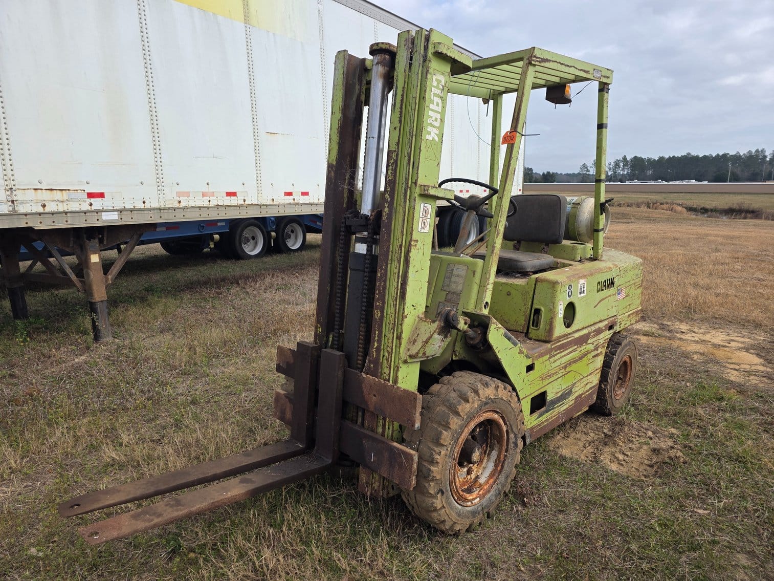 Clark C500 Equipment Image0