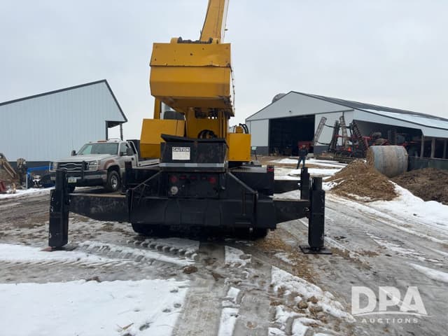 Image of Clark 720 equipment image 4