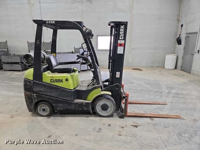 Image of Clark C25C equipment image 3