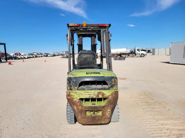 Image of Clark C30D equipment image 3