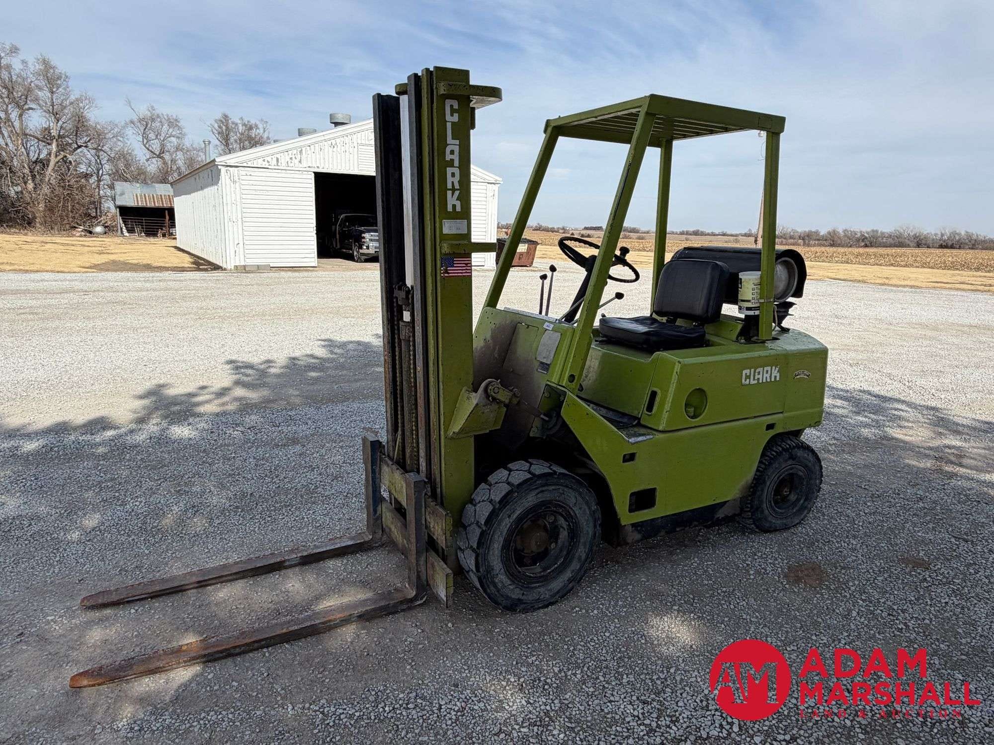 Clark C500 Equipment Image0