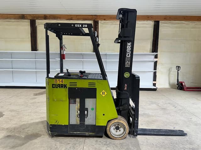 Image of Clark ESX20 equipment image 2