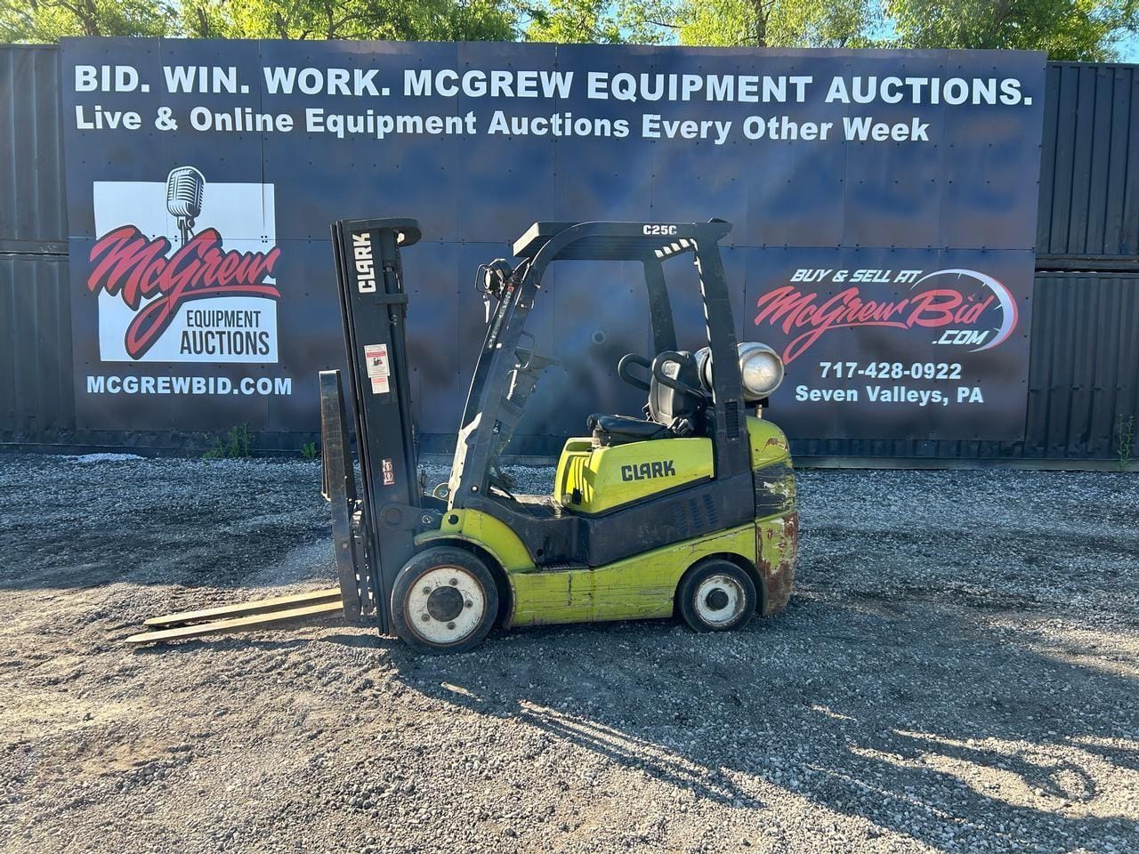 Clark C25C Equipment Image0