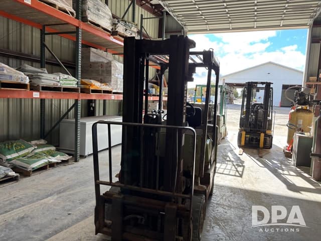 Image of Clark CGC25 equipment image 3