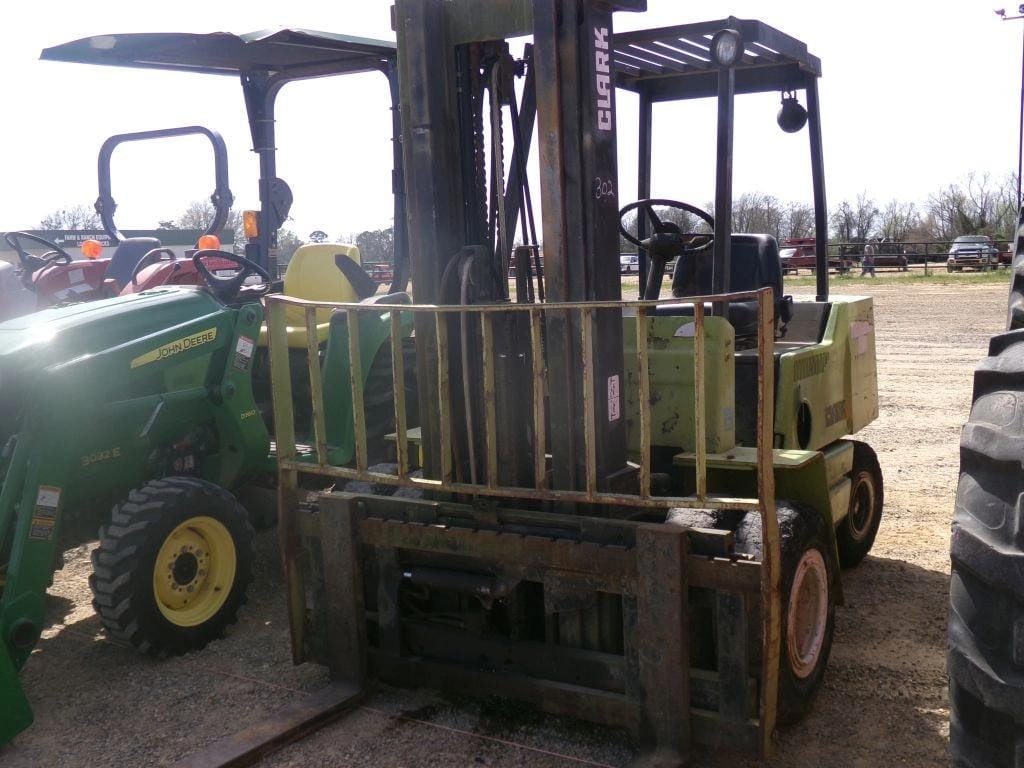 Clark  GPX30 Equipment Image0