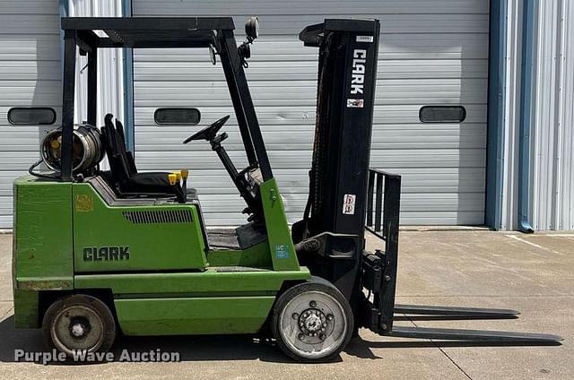 Image of Clark GCX25 equipment image 3