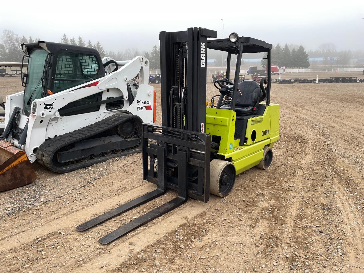 Clark GCX30 Equipment Image0