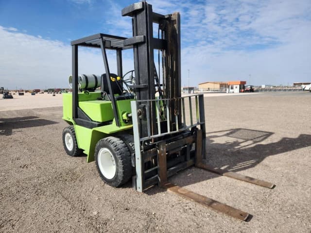 Image of Clark GPX40 equipment image 4