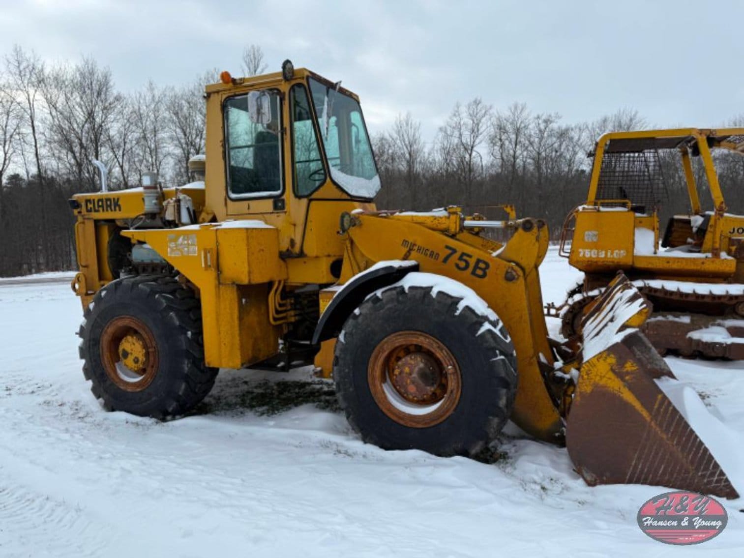 Clark 75B Equipment Image0