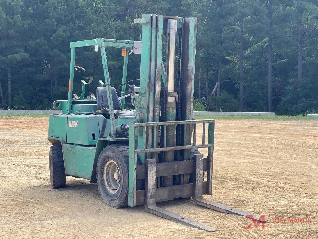 Clark C500YS80 Equipment Image0