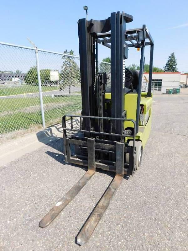 Image of Clark TMG25 equipment image 1