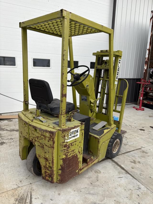 Image of Clark TW25B equipment image 1