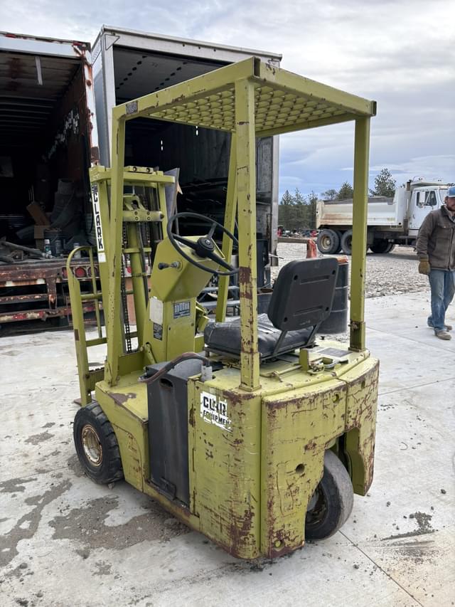 Image of Clark TW25B equipment image 3