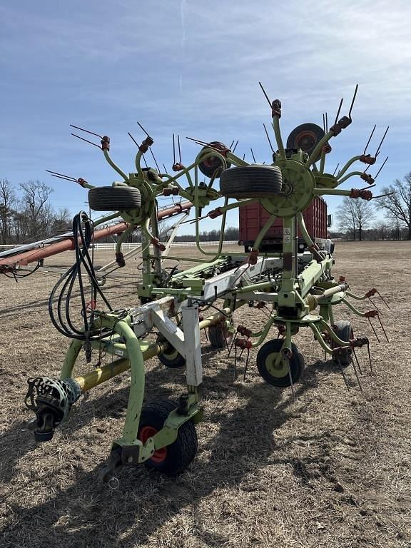 Image of CLAAS VOLTO 1050T equipment image 1