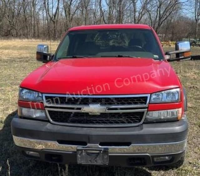 Image of Chevrolet 2500 equipment image 3