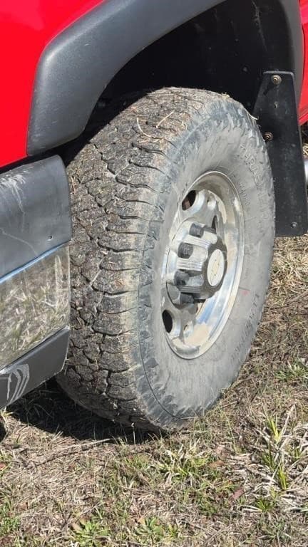 Image of Chevrolet 2500 equipment image 2