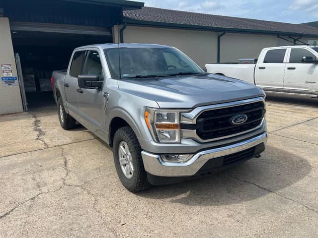 Image of Ford F-150 equipment image 2