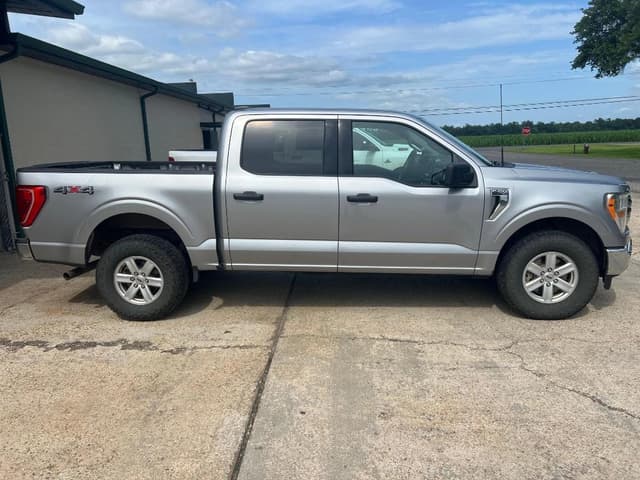 Image of Ford F-150 equipment image 3
