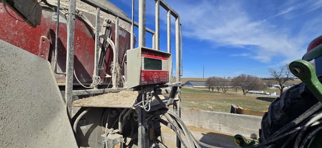 Image of Cloverdale 650T equipment image 1