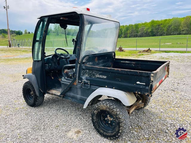 Image of Club Car XRT1550 equipment image 2