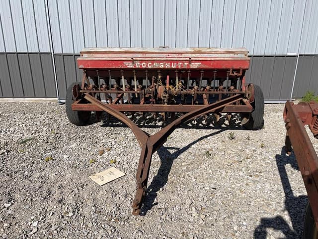 Image of Cockshutt 110 equipment image 1