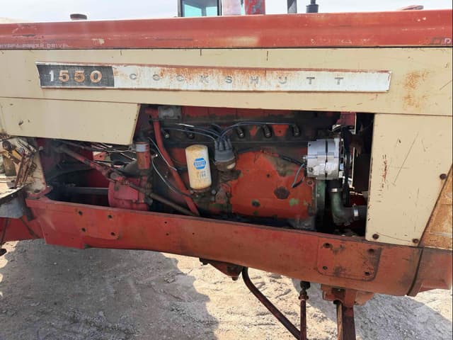Image of Cockshutt 1550 equipment image 3