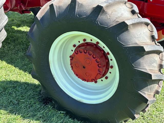 Image of Cockshutt 1655 equipment image 4