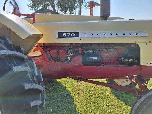 Image of Cockshutt 570 equipment image 2