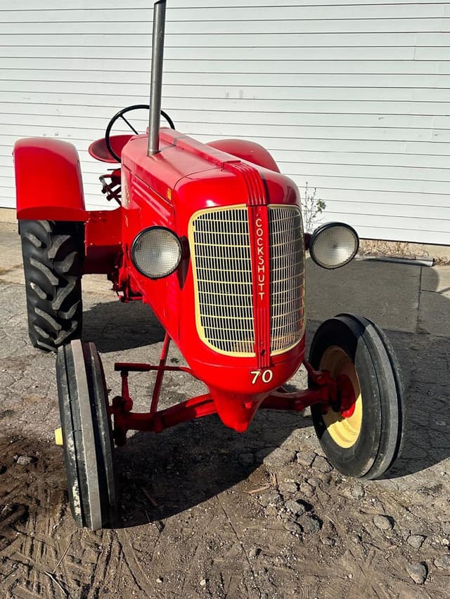 Image of Cockshutt 70 equipment image 1