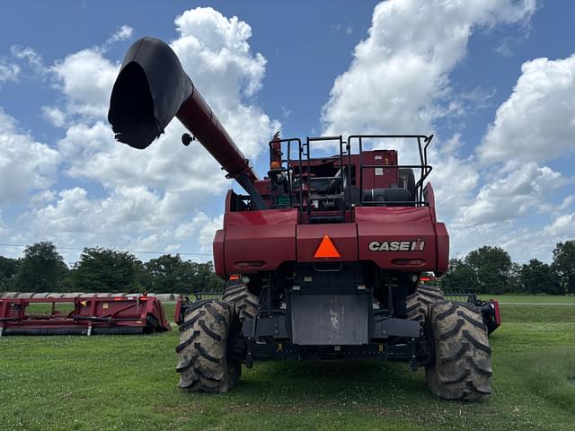 Image of Case IH 8120 equipment image 4