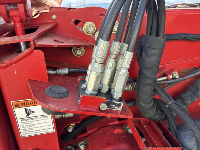 Image of Case IH 7120 equipment image 3