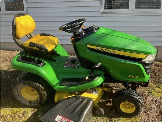 Image of John Deere X300 Primary Image