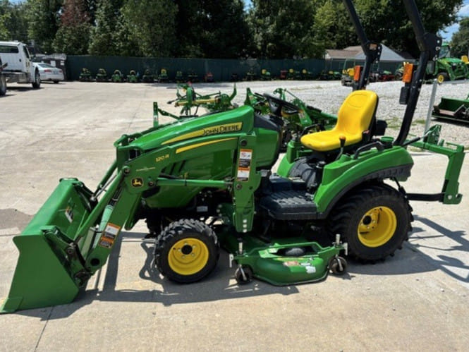 2019 John Deere 1023E Equipment Image0