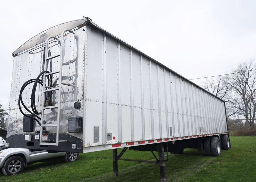 Main image Commodity Express Western Trailer 44'