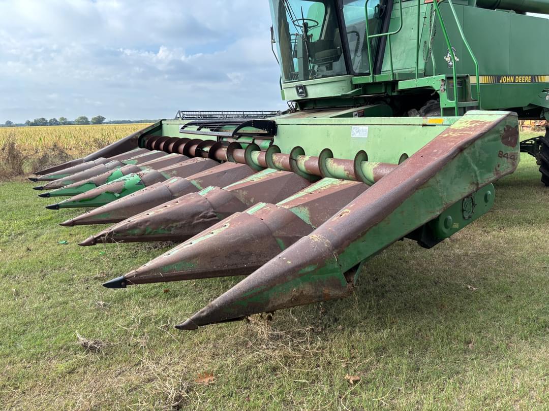 Image of John Deere 844 Image 1