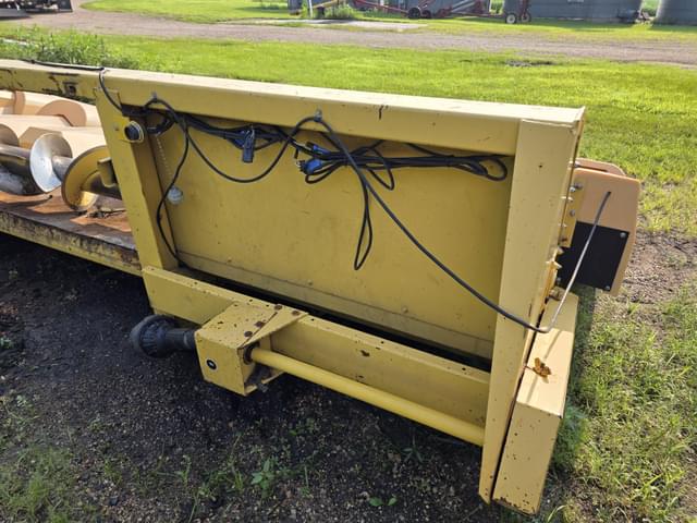 Image of New Holland 974 equipment image 3