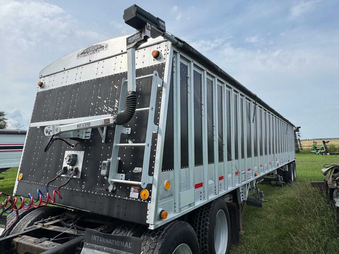 Cornhusker 800ASR-5299-4385 Equipment Image0