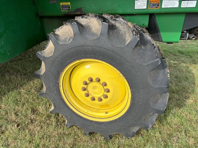 Image of John Deere 9976 equipment image 2