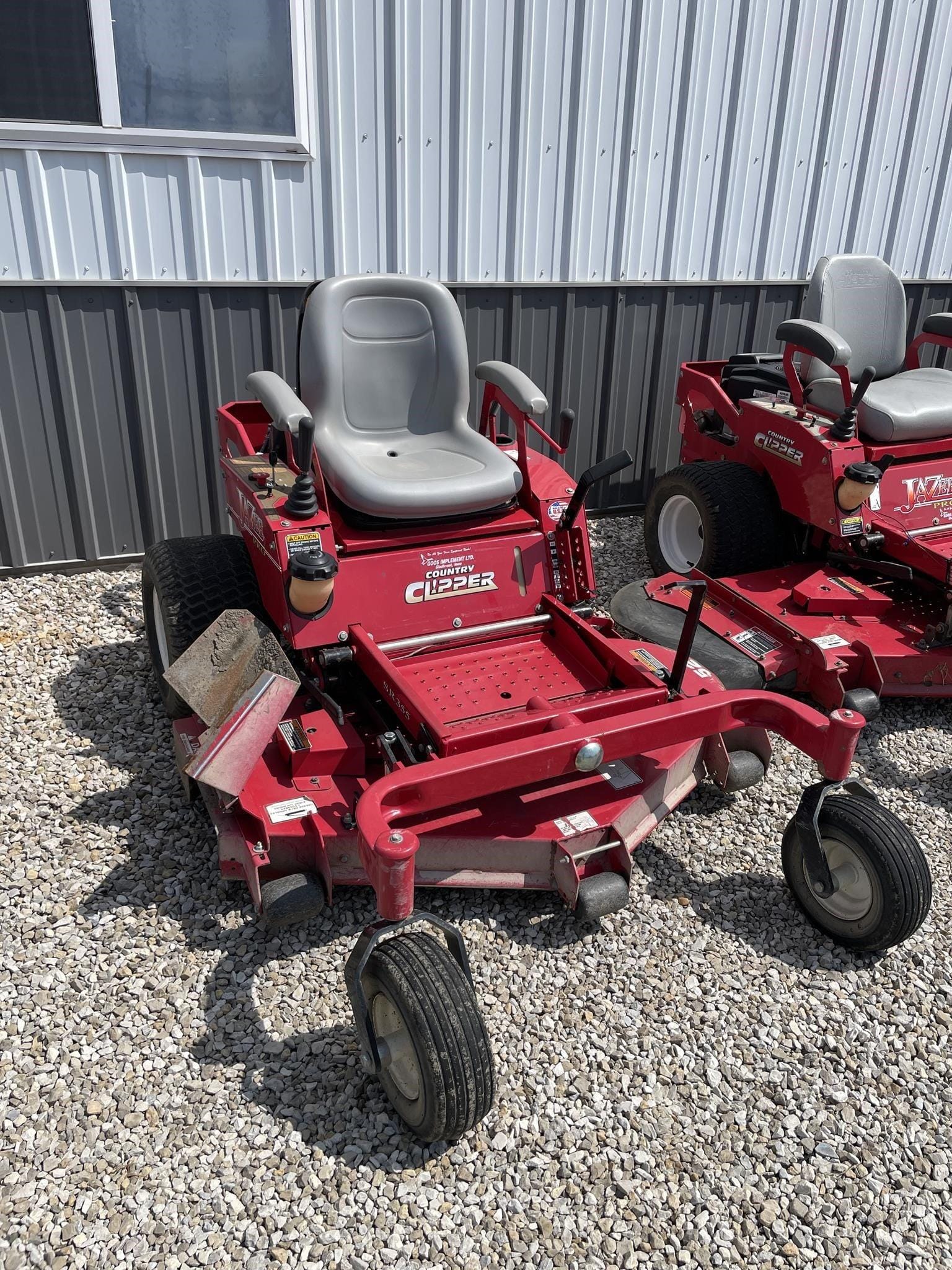 Country Clipper Jazee Pro Equipment Image0